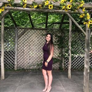 Meet your Posher, Nicole